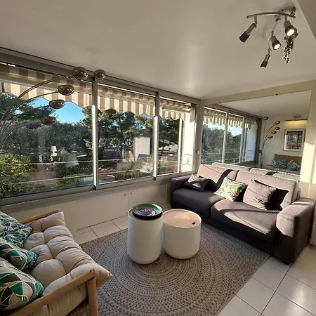 Apartment Magnifique T2 Athena