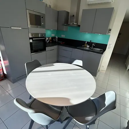 Magnifique T2 Athena Apartment